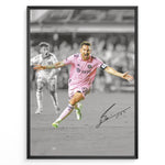 Ladda upp bild till gallerivisning, Plakat of Lionel Messi celebrating a goal in pink Inter Miami jersey, arms spread wide, with printed signature and black-and-white background.