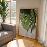 Ladda upp bild till gallerivisning, Flora på Væggen | Dekorér dine rum med naturlige designs | Plakat med grønne planter, botanisk kunst og naturplanter, ideel til at tilføje et organisk og livligt præg til dit hjem.
