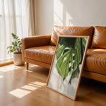 Ladda upp bild till gallerivisning, Flora på Væggen | Dekorér dine rum med naturlige designs | Plakat med grønne planter, botanisk kunst og naturplanter, ideel til at tilføje et organisk og livligt præg til dit hjem.
