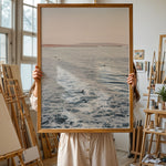 Ladda upp bild till gallerivisning, Plakat med surfbrætter | Sommer og Strand Plakater | Denne plakat viser flere surfbrætter opstillet lodret i forskellige pastelfarver som hvid, pink og grøn. Perfekt til surf- og strandelskere.
