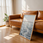 Ladda upp bild till gallerivisning, Plakat med surfbrætter | Sommer og Strand Plakater | Denne plakat viser flere surfbrætter opstillet lodret i forskellige pastelfarver som hvid, pink og grøn. Perfekt til surf- og strandelskere.
