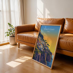 Ladda upp bild till gallerivisning, Amalfi Coast Vintage Travel Plakat | Vintage Travel Poster | Denne plakat viser en farverig illustration af Amalfi kysten i Italien, med pastelfarvede bygninger stablet på en stejl skråning mod havet. Perfekt til rejse- og kunstelskere.
