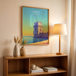 Ladda upp bild till gallerivisning, Lissabon Vintage Travel Plakat | Vintage Travel Poster | Denne plakat viser et historisk tårn ved vandet i Lissabon, Portugal, i en farverig og stiliseret illustration.
