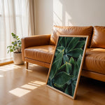 Ladda upp bild till gallerivisning, Plante print | Elegant plakat med delikate detaljer | Plakat med grønne planter, botanisk kunst og naturplanter, ideel til at tilføje et organisk og livligt præg til dit hjem.
