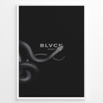 Ladda upp bild till gallerivisning, Fashion Plakat | BLVCK Paris Serpent Noir: Minimalist Snake-Inspired Wall Art Plakaty.dk | Minimalist black artwork featuring a coiled snake and the BLVCK Paris logo in the center, on a dark background.
