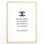 Ladda upp bild till gallerivisning, Fashion Plakat | Chanel Quote Poster – “Beauty Begins” Inspirational Wall Art Plakaty.dk | Minimalist poster with the Chanel logo and the quote “Beauty begins the moment you decide to be yourself” by Coco Chanel.
