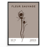 Ladda upp bild till gallerivisning, Framed “Fleur Sauvage No.19” poster with minimalist brown wildflower line art on a taupe background, from the Jardin Minimalist Collection.
