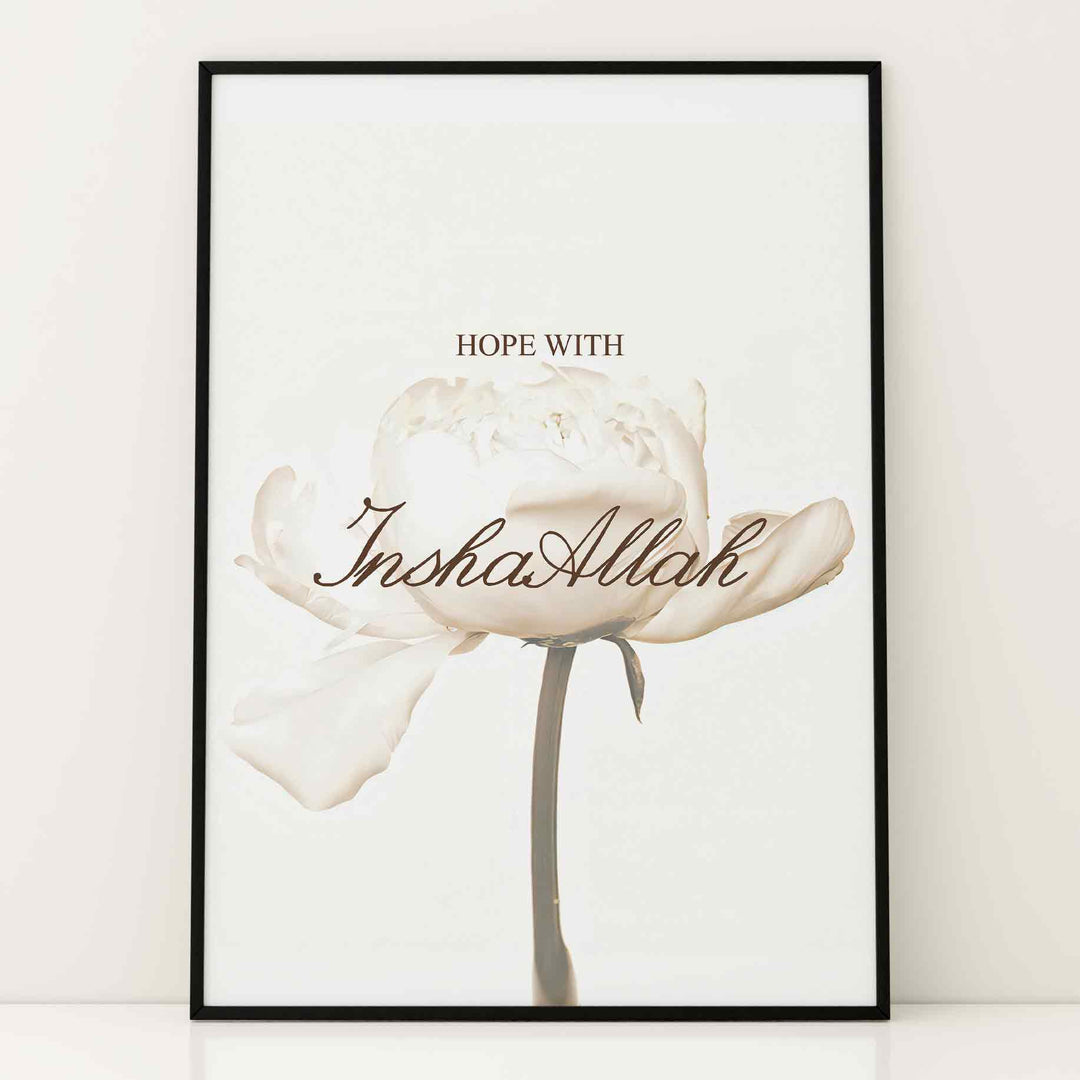 Hope With InshaAllah plakat på væg | Islamisk plakat med hvidt og beige design | Elegant vægdekoration | Inspirerende og stilfuld plakat
