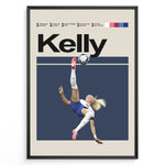 Ladda upp bild till gallerivisning, Chloe Kelly Kvinde fodbold plakater | England landsholdstrøje i blå og hvid under saksespark – perfekt til fans af kvindefodbold og Lionesses
