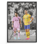 Ladda upp bild till gallerivisning, Plakat of Lionel Messi in pink Inter Miami jersey and Cristiano Ronaldo in yellow Al Nassr jersey, with printed signatures and black-and-white background.
