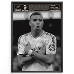 Ladda upp bild till gallerivisning, Kylian Mbappé Fodbold Plakat | Til Real Madrid Fans | Denne plakat viser Kylian Mbappé i en ikonisk Real Madrid trøje, klar til at score mål. Perfekt til fodboldfans og specielt Real Madrid entusiaster.
