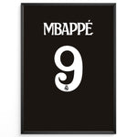 Ladda upp bild till gallerivisning, Kylian Mbappé Fodbold Plakat | Til Real Madrid Fans | Denne plakat viser Kylian Mbappé i en ikonisk Real Madrid trøje, klar til at score mål. Perfekt til fodboldfans og specielt Real Madrid entusiaster.
