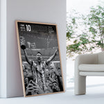 Ladda upp bild till gallerivisning, Lionel Messi Fodbold Plakat | Til FC Barcelona Fans | Tre plakater der hylder Lionel Messi med billede, citat og hans ikoniske nummer 10. Perfekt til fodboldfans og Messi-entusiaster.
