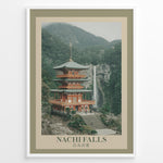 Ladda upp bild till gallerivisning, Japanske plakater | Poster of Seiganto-ji Temple with Nachi Falls in the background, surrounded by lush green mountains and traditional Japanese landscaping.
