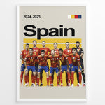 Ladda upp bild till gallerivisning, Holdfoto | Spanien fodbold plakater | Spansk landshold i klassiske røde trøjer, holdopstilling 2024-2025 sæson, moderne og stilfuldt design.
