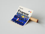 Ladda upp bild till gallerivisning, Holdfoto | France fodboldplakat 2024-2025 med spillere i blå trøjer – perfekt til fans af det franske nationalhold.
