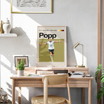 Ladda upp bild till gallerivisning, Alexandra Popp plakat | Tysk landsholdstrøje i hvid og sort med ikonisk jubelpose – perfekt til fans af kvindefodbold og Tyskland
