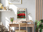 Ladda upp bild till gallerivisning, Portugal holdfoto plakat | Portugal 2024-2025 iført røde trøjer og grønne shorts, hele holdet samlet til kamp med ikonisk selvsikkerhed.
