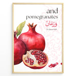 Ladda upp bild till gallerivisning, Granatæble plakat med botanisk illustration og engelsk samt arabisk typografi inspireret af Koranens frugter
