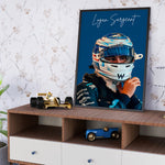 Ladda upp bild till gallerivisning, Logan Sargeant F1-affisch | Unik design på över 20 internationella banor
