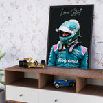 Ladda upp bild till gallerivisning, Lance Stroll F1-affisch | Unik design på över 20 internationella banor
